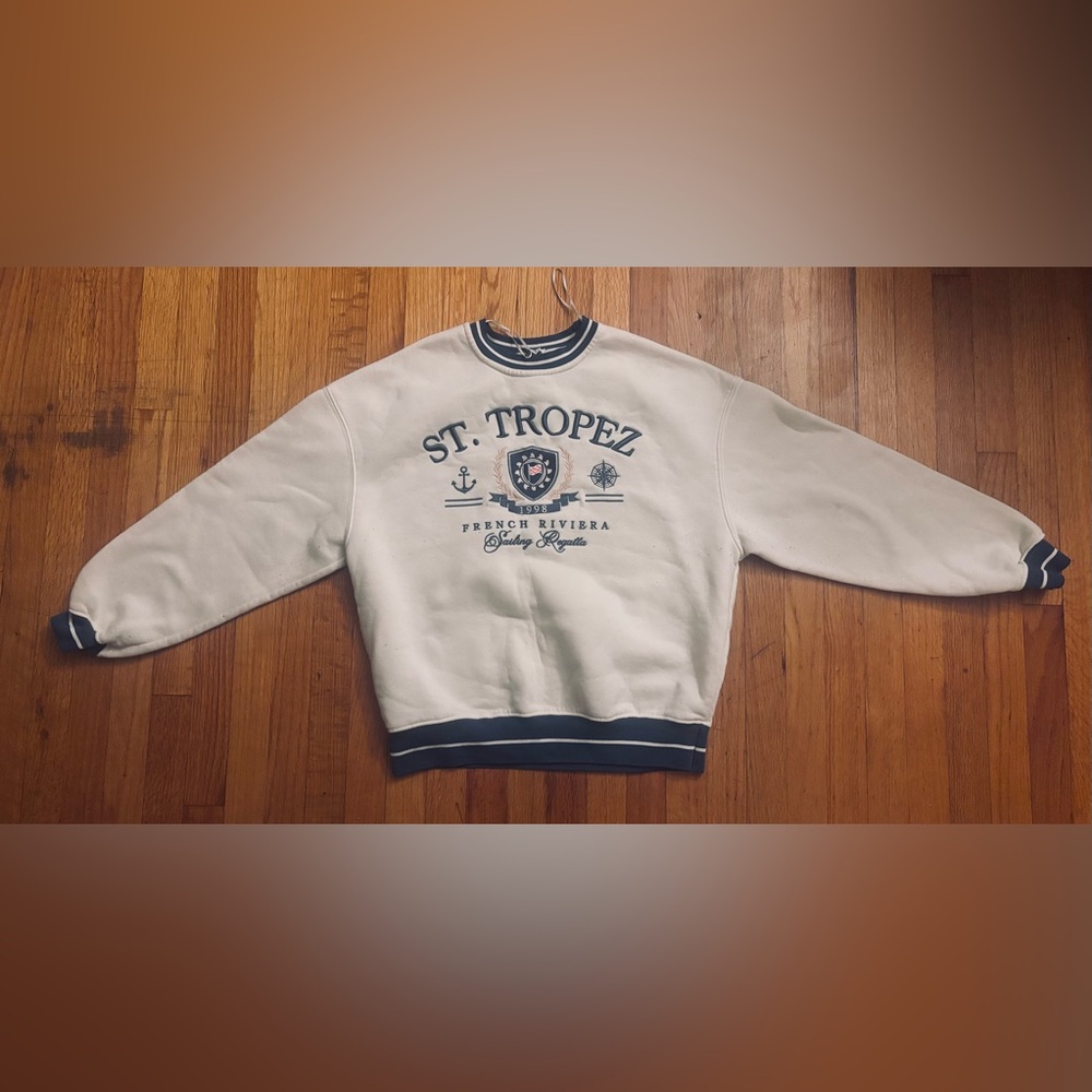 Woman’s Crewneck Sweater With Defects Size S